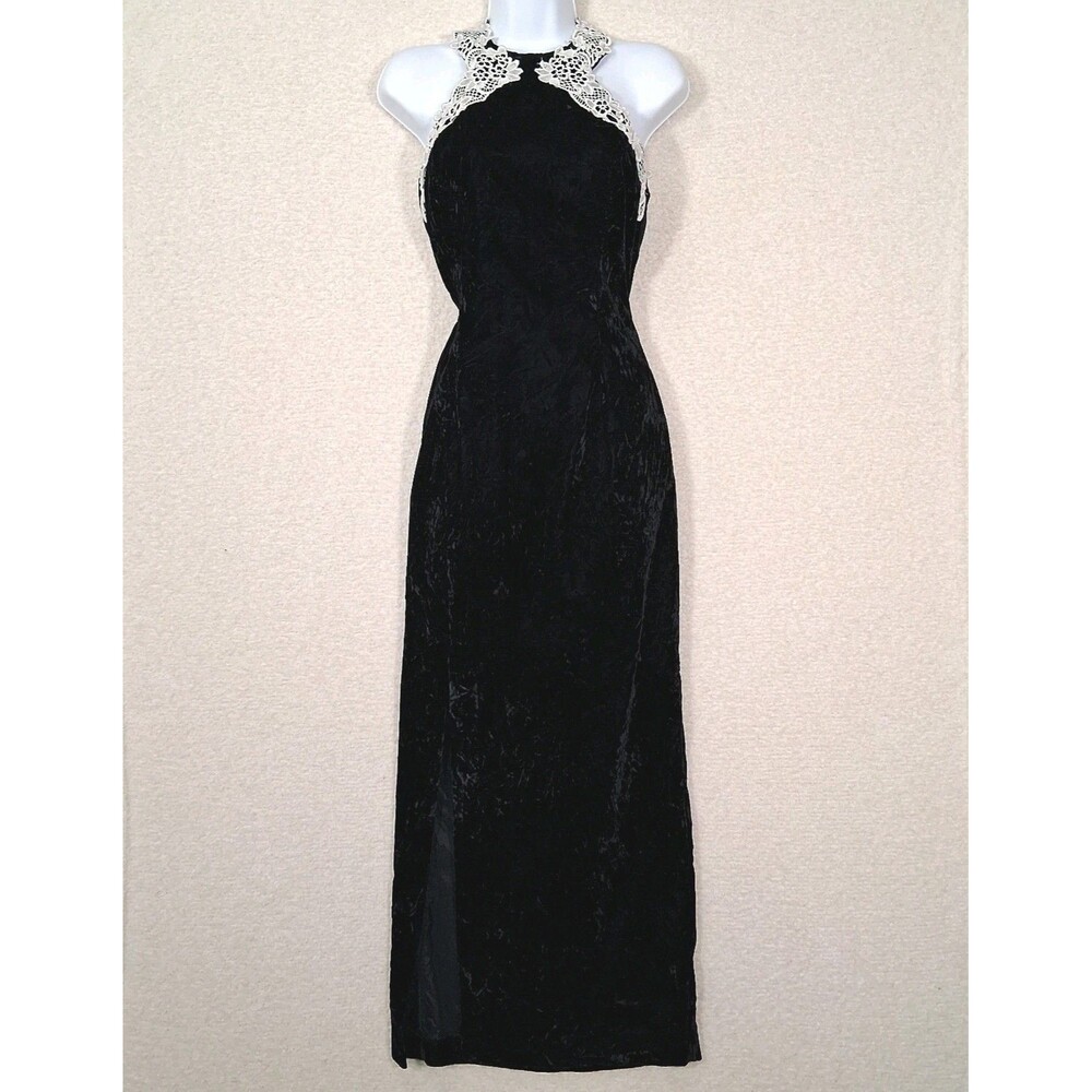 Vintage Gunne Sax Embroidered Velvet Halter Maxi Dress Sz 11/12 Whimsigoth Goth